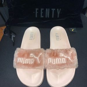 PUMA Fenty by Rihanna Slides - Pink